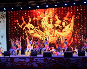 學(xué)院“慶國慶 迎新生”文藝晚會(huì)